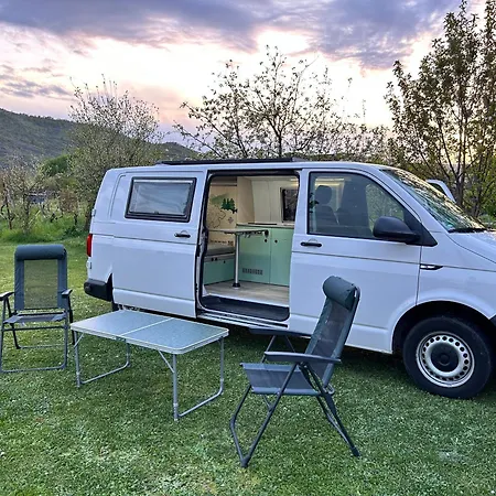 Eagle's Path Campers Montenegro Lägenhet *